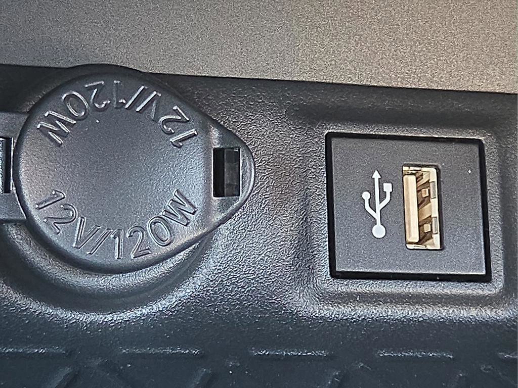 New 2025 Toyota RAV4 SE image 21