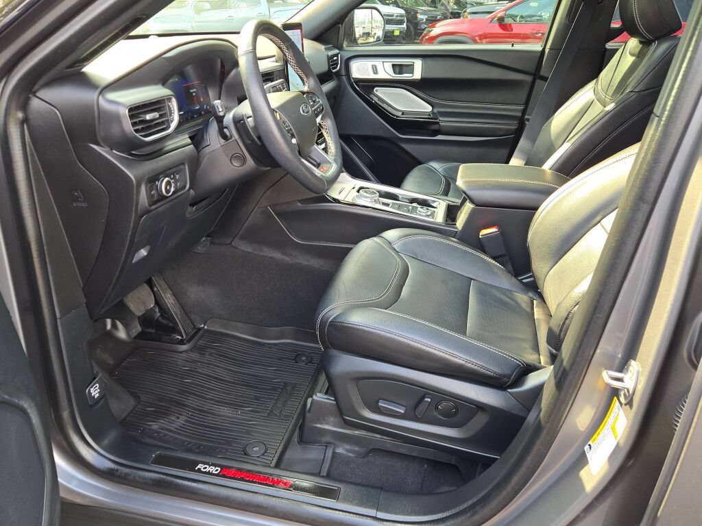 Used 2023 Ford Explorer ST w/ Equipment Group 401A AWD/4WD image 26