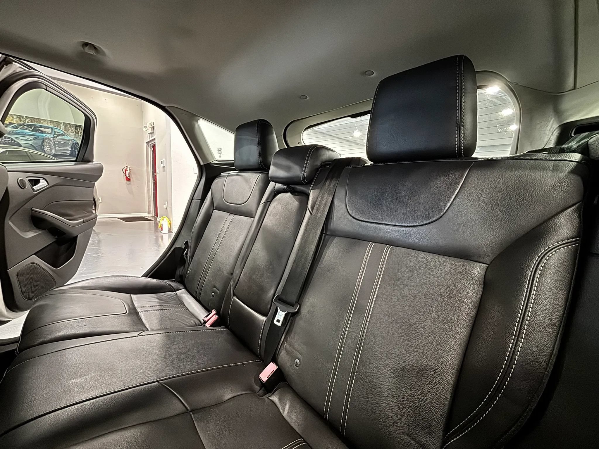 Used 2014 Ford Focus Titanium FWD image 15