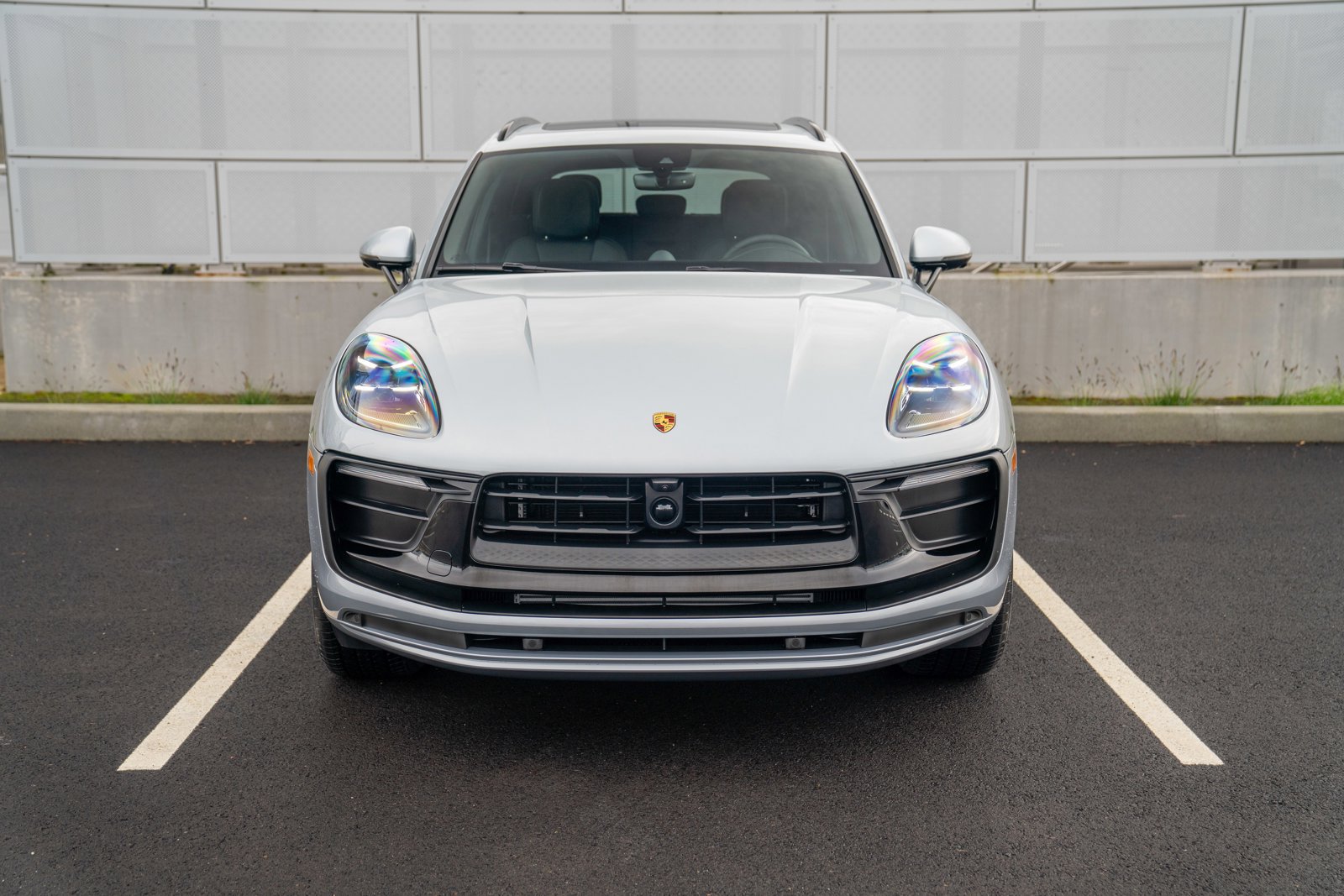 New 2026 Porsche Macan Turbo AWD/4WD image 6
