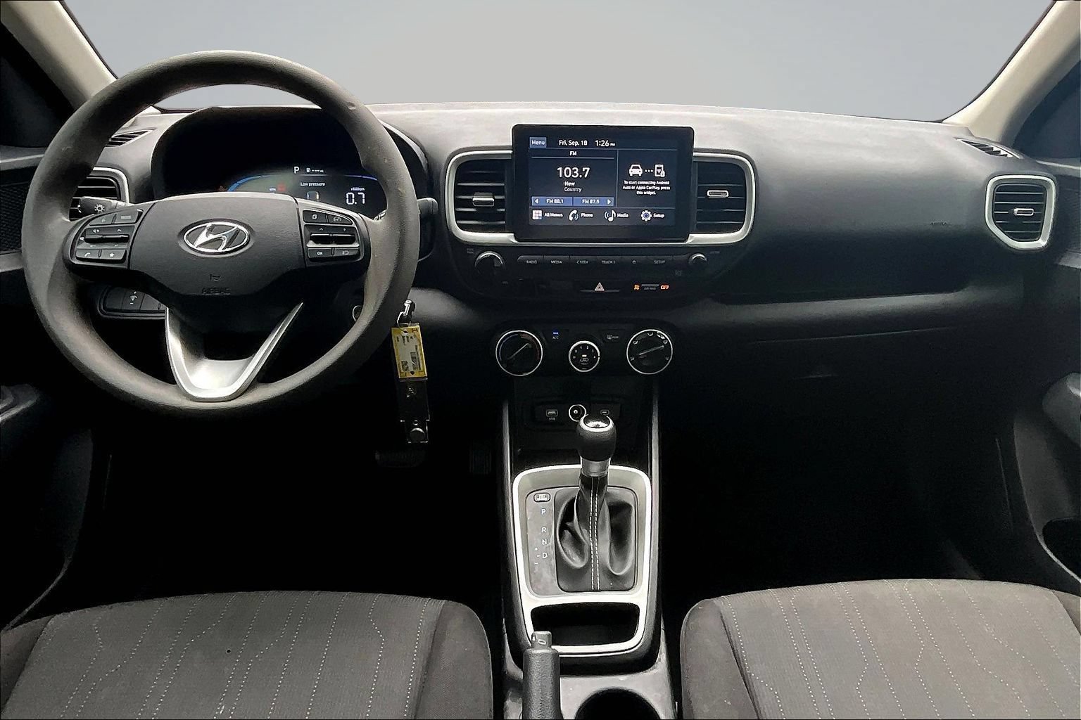 Used 2026 Hyundai Venue SE FWD image 7