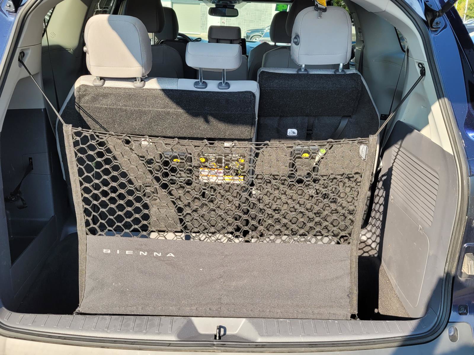 Used 2023 Toyota Sienna LE w/ LE Plus Package FWD image 19