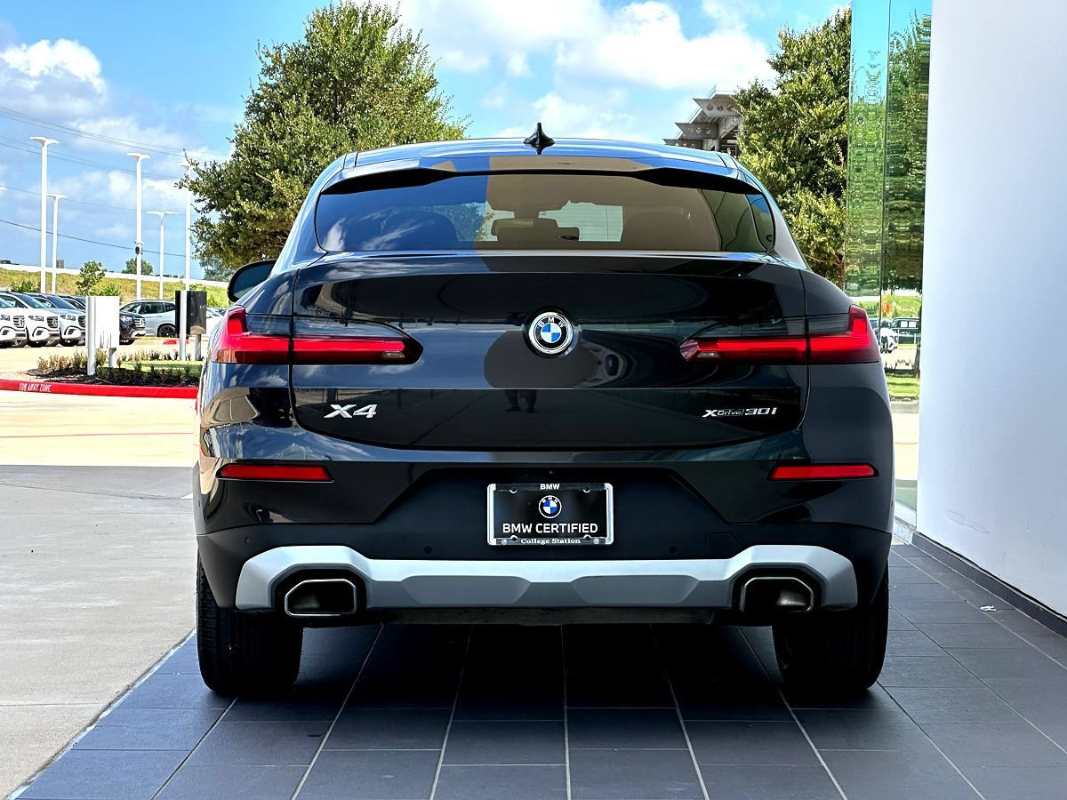 Used 2024 BMW X4 xDrive30i w/ Parking Assistance Package AWD/4WD image 6