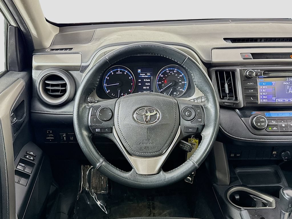 Used 2018 Toyota RAV4 XLE AWD/4WD image 28