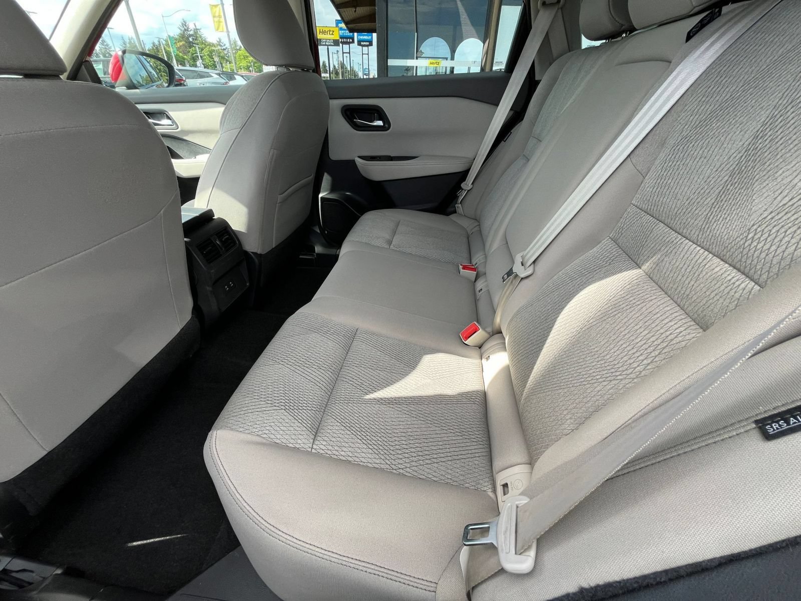 Used 2025 Nissan Rogue SV AWD/4WD image 28