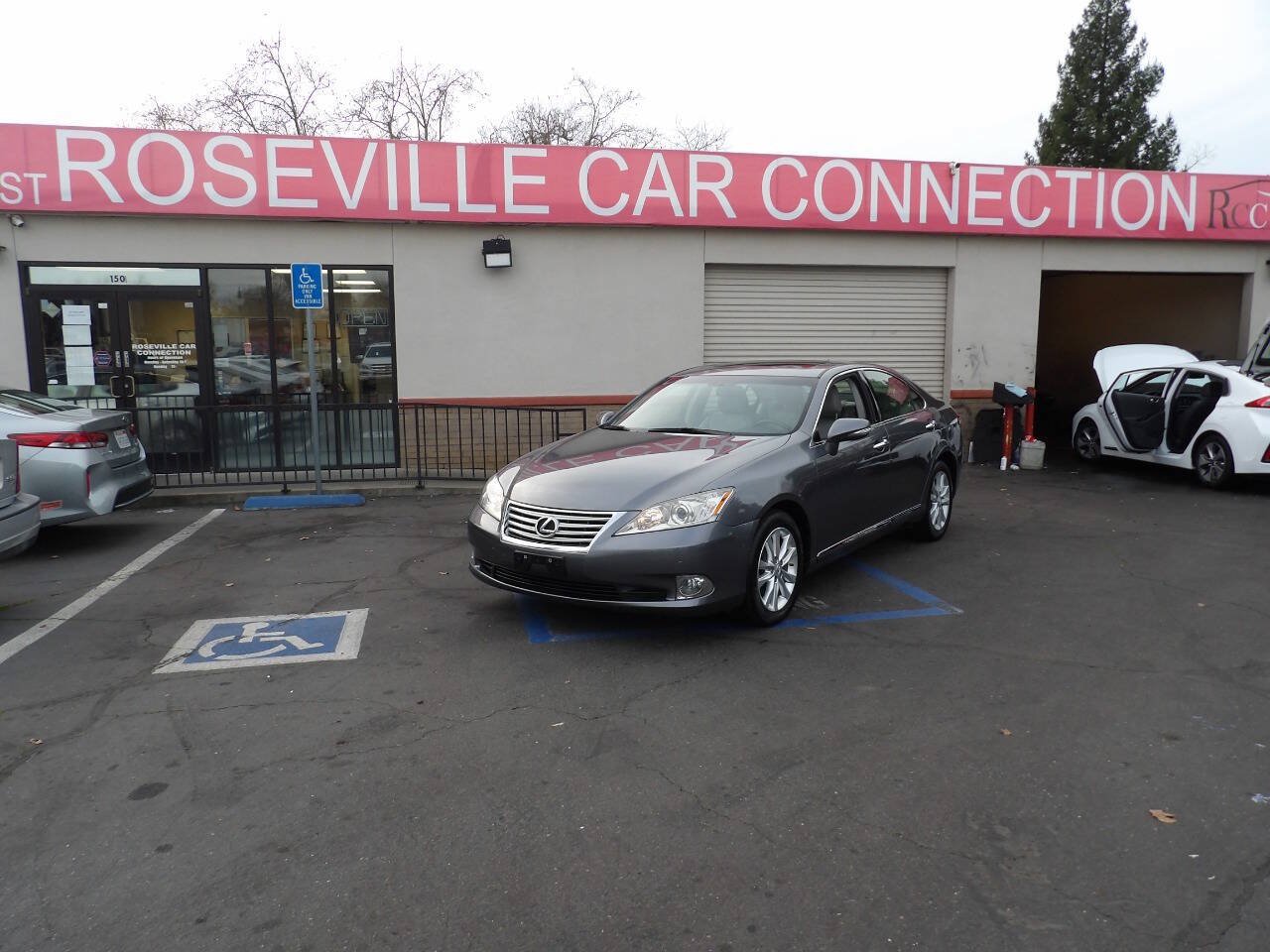 Used 2012 Lexus ES 350 FWD image 1