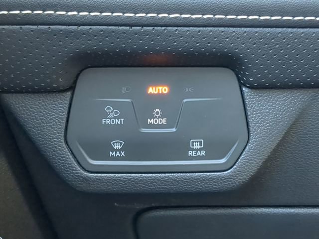 Certified 2024 Volkswagen Atlas SE image 28