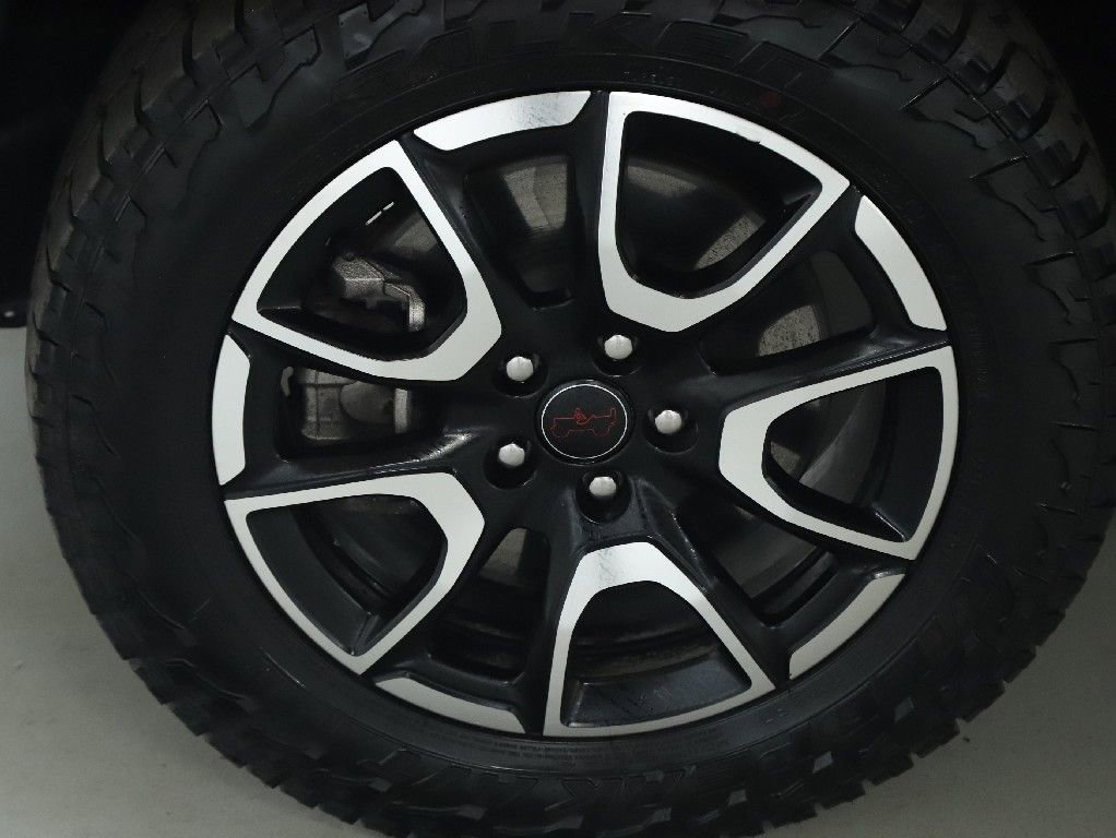 Used 2025 Jeep Compass Trailhawk image 37