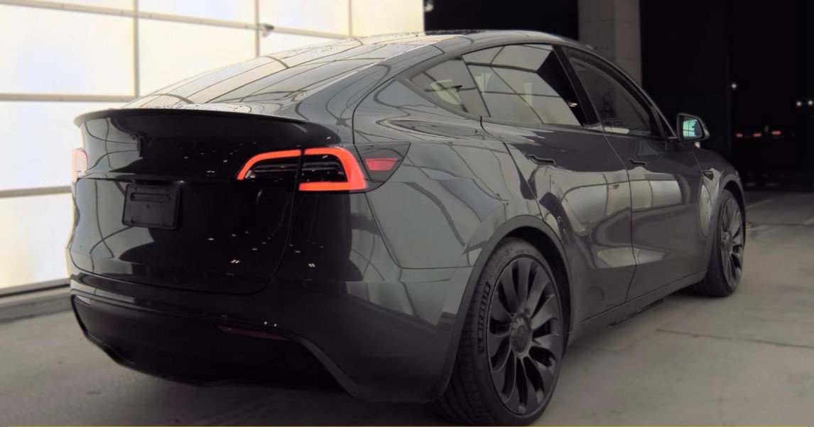 Used 2023 Tesla Model Y Performance AWD/4WD image 2