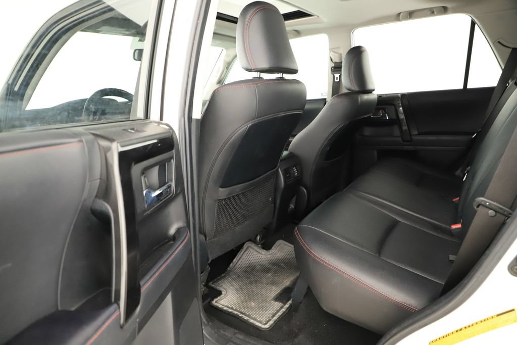 Used 2021 Toyota 4Runner TRD Off-Road Premium w/ Moonroof Package AWD/4WD image 32