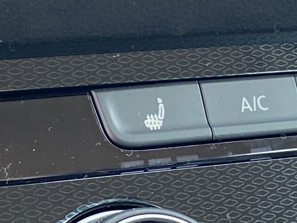 New 2025 Volkswagen Taos S image 8