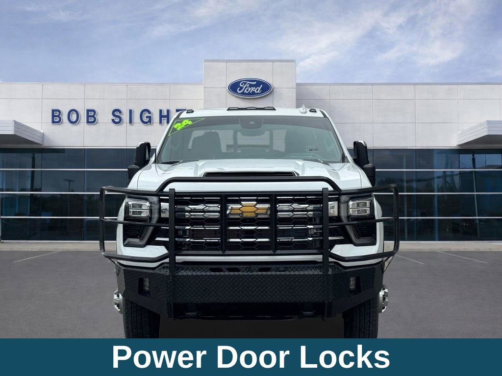 Used 2024 Chevrolet Silverado 3500 LTZ w/ LTZ Convenience Package AWD/4WD image 33