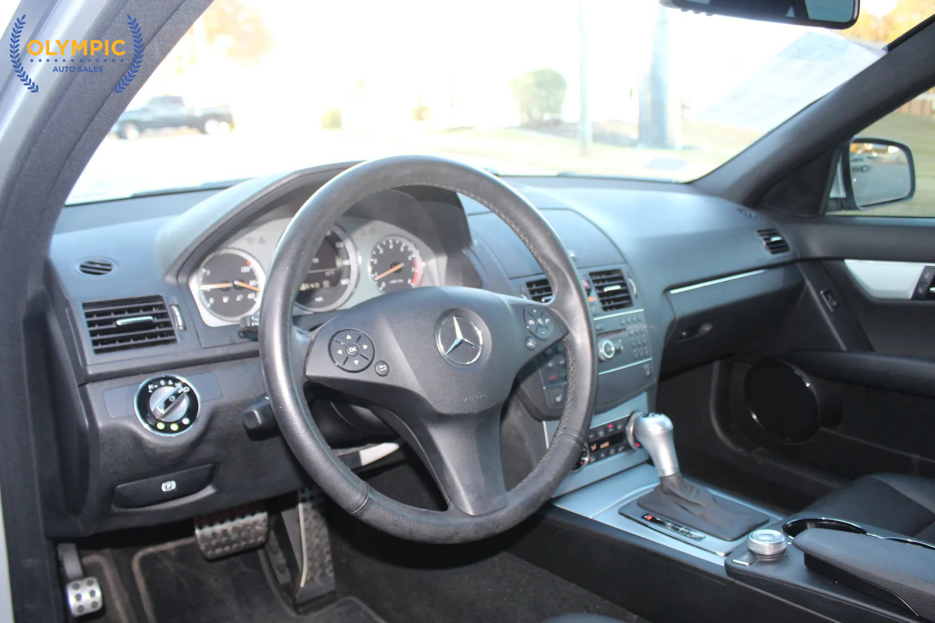 Used 2008 Mercedes-Benz C 300 Sedan w/ P1 Pkg image 16