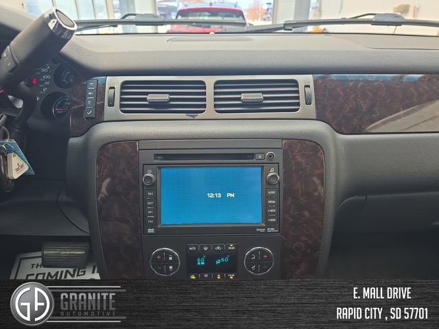 Used 2011 GMC Yukon Denali image 17