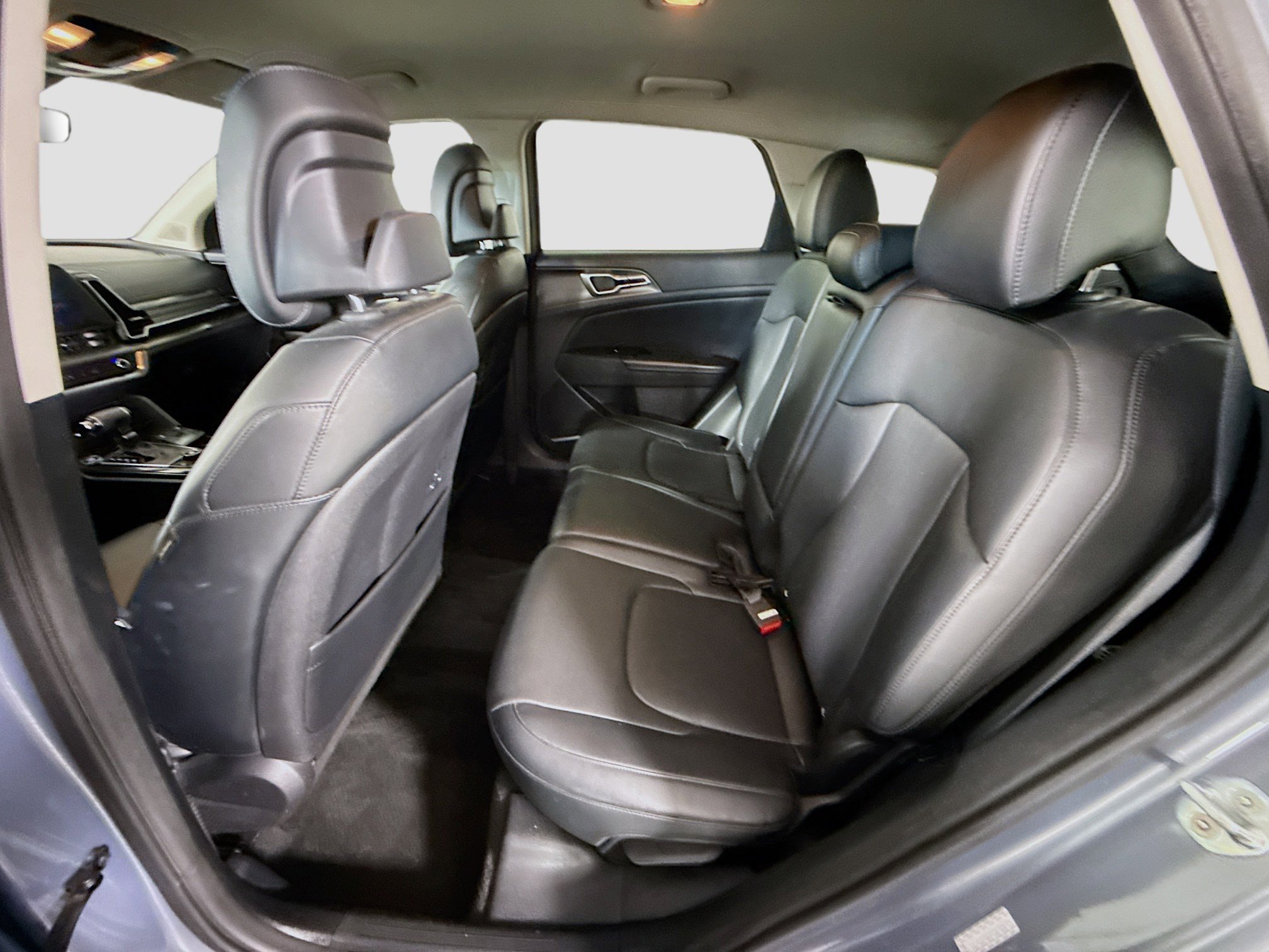 Used 2023 Kia Sportage EX image 25