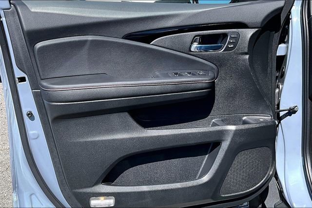 New 2026 Honda Ridgeline Black Edition image 13