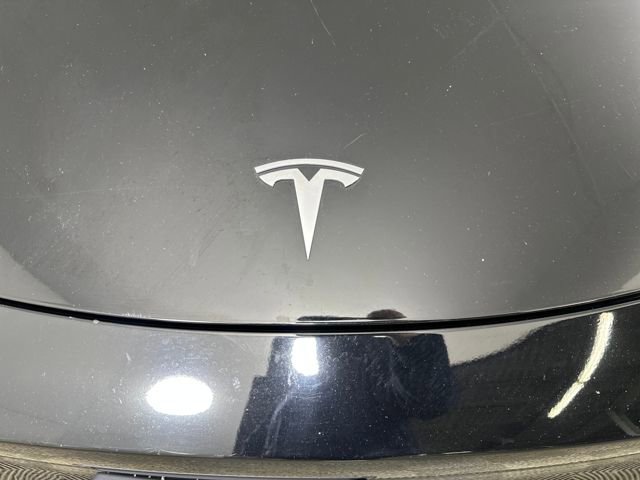 Used 2021 Tesla Model Y Long Range image 9