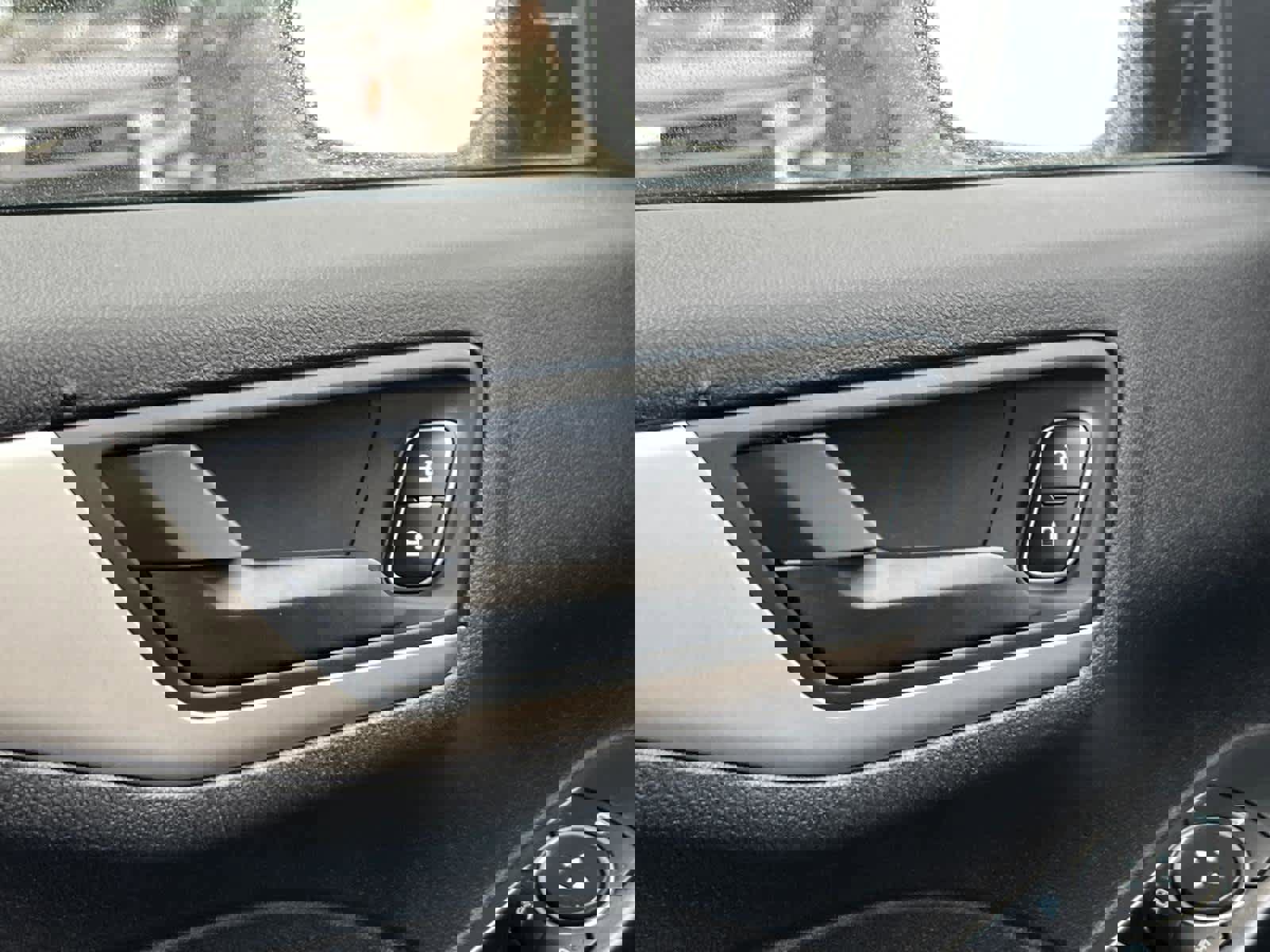 Used 2022 Ford Escape SE w/ Convenience Package image 24