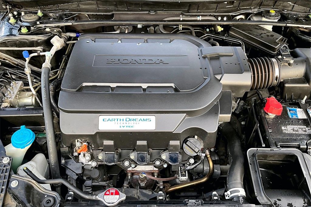 Used 2017 Honda Accord EX-L image 32