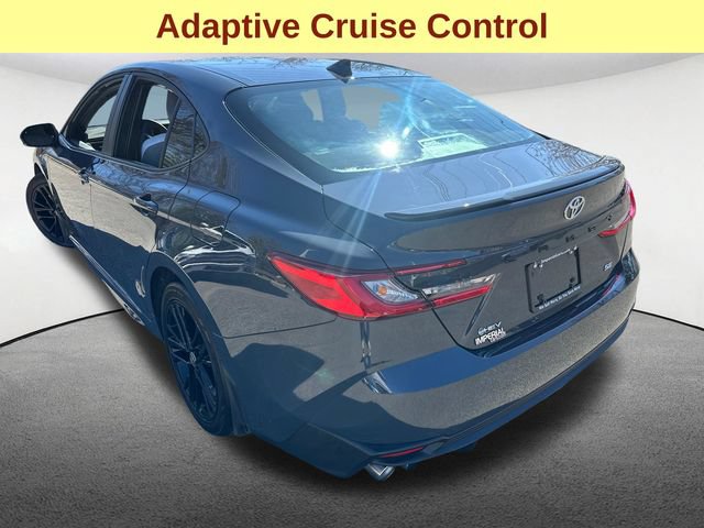 Used 2025 Toyota Camry SE FWD image 9