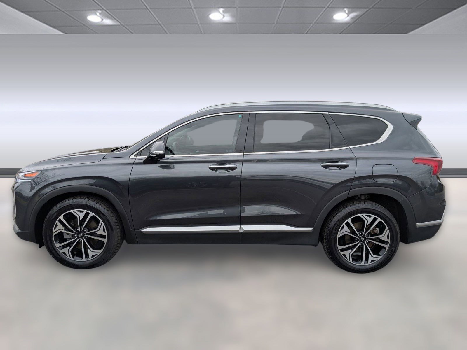 Used 2020 Hyundai Santa Fe SEL image 2