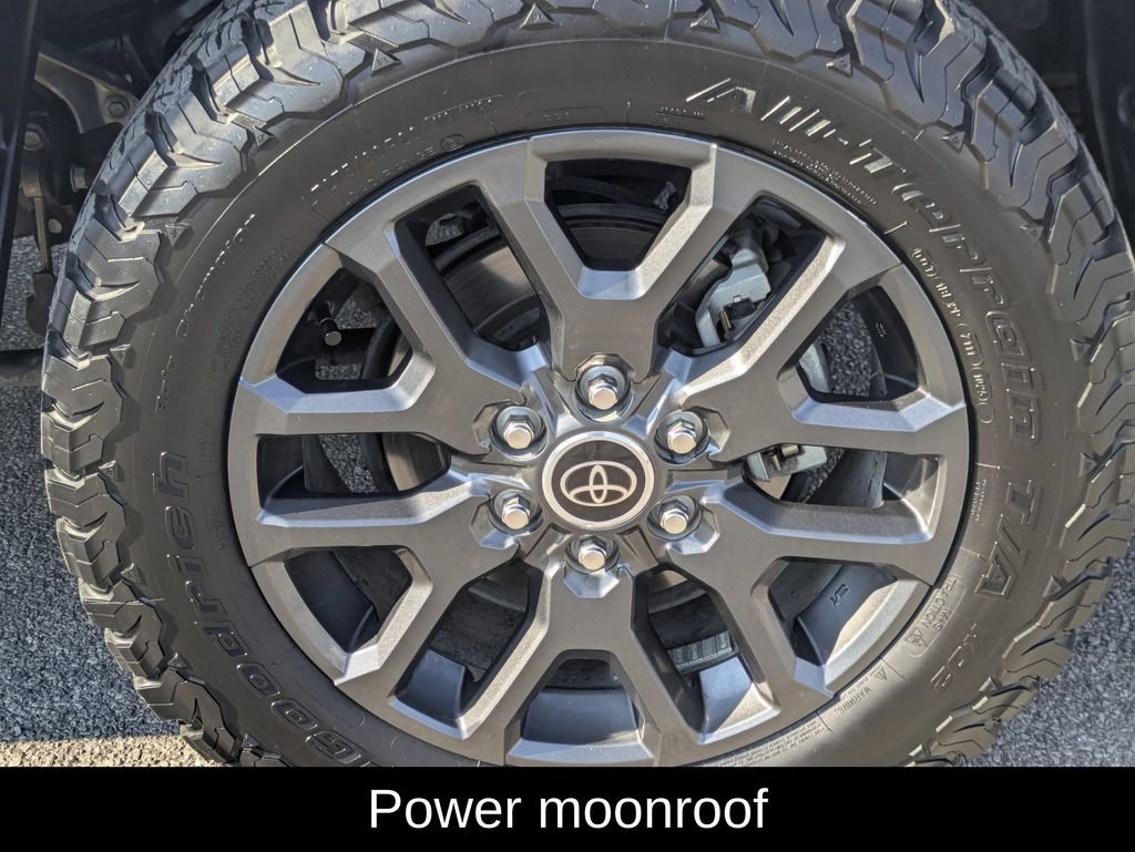 Used 2022 Toyota Tundra Platinum w/ Advanced Package AWD/4WD image 12