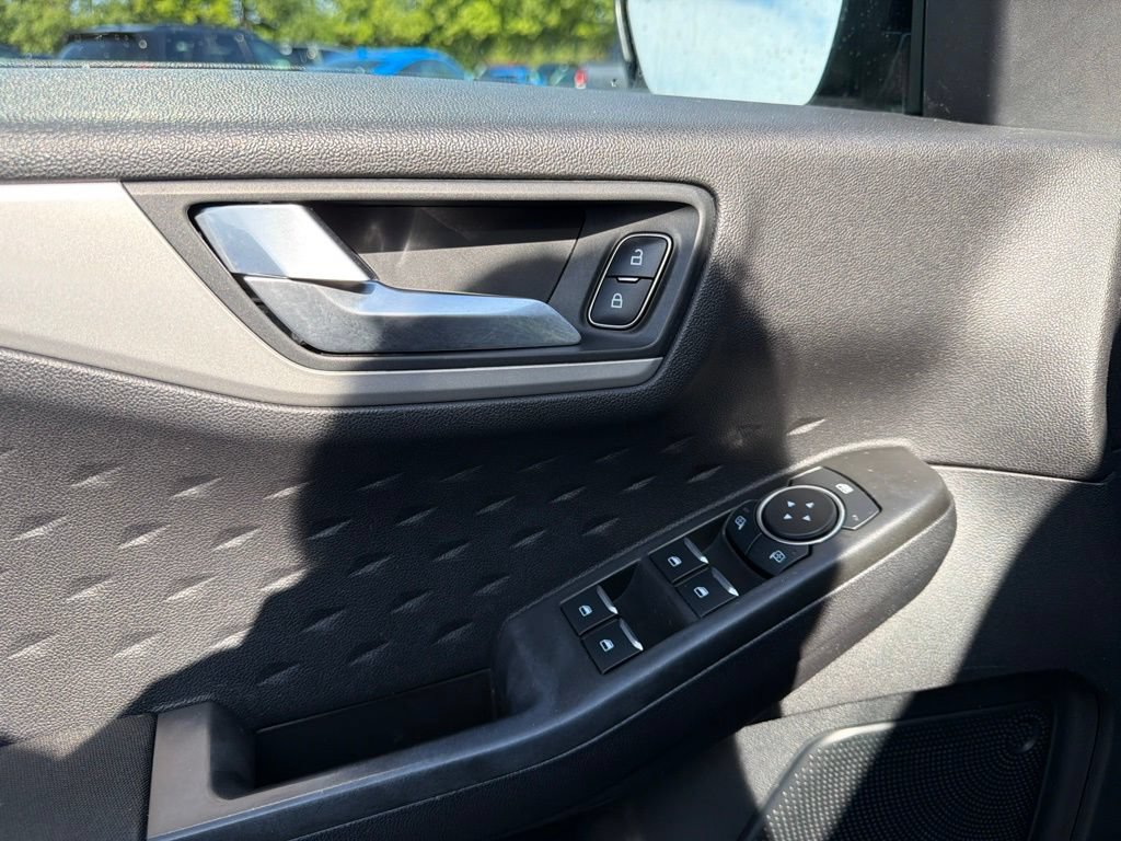 Used 2020 Ford Escape SE AWD/4WD image 25