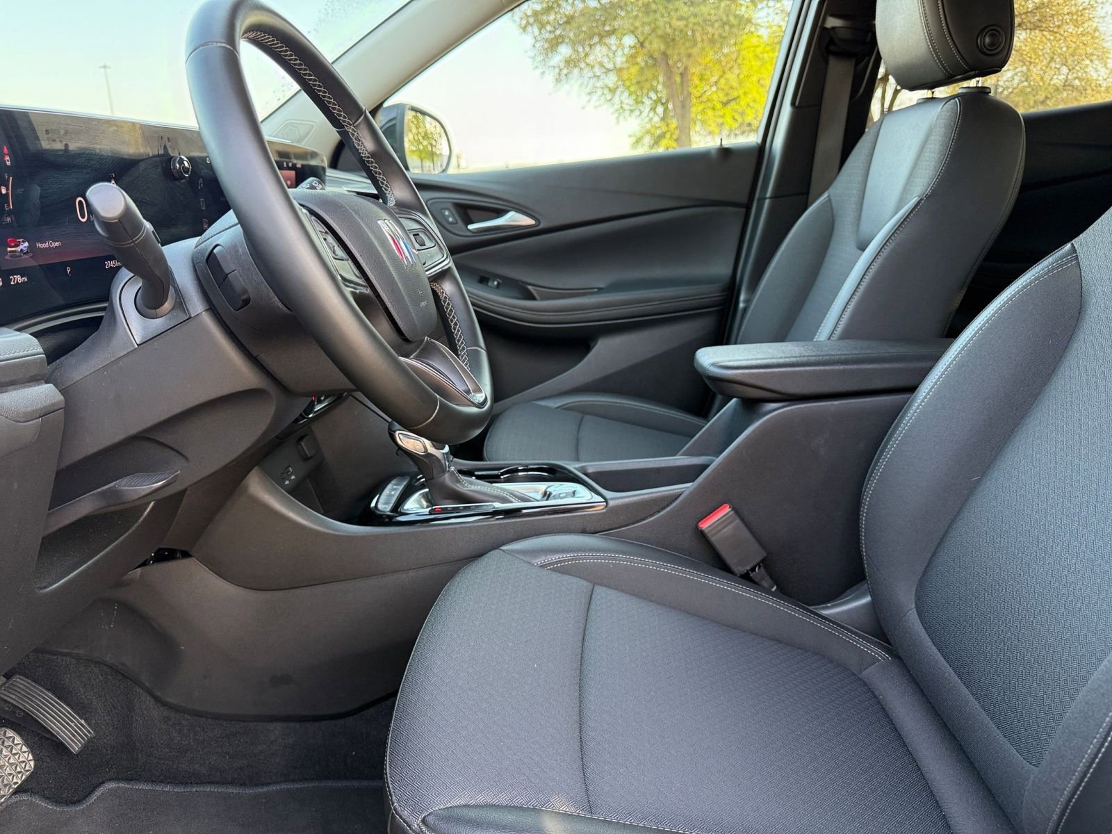 Used 2025 Buick Encore GX Preferred image 27