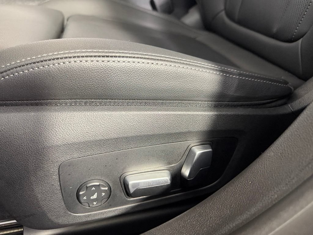 Used 2024 BMW i4 eDrive35 w/ Premium Package RWD image 24