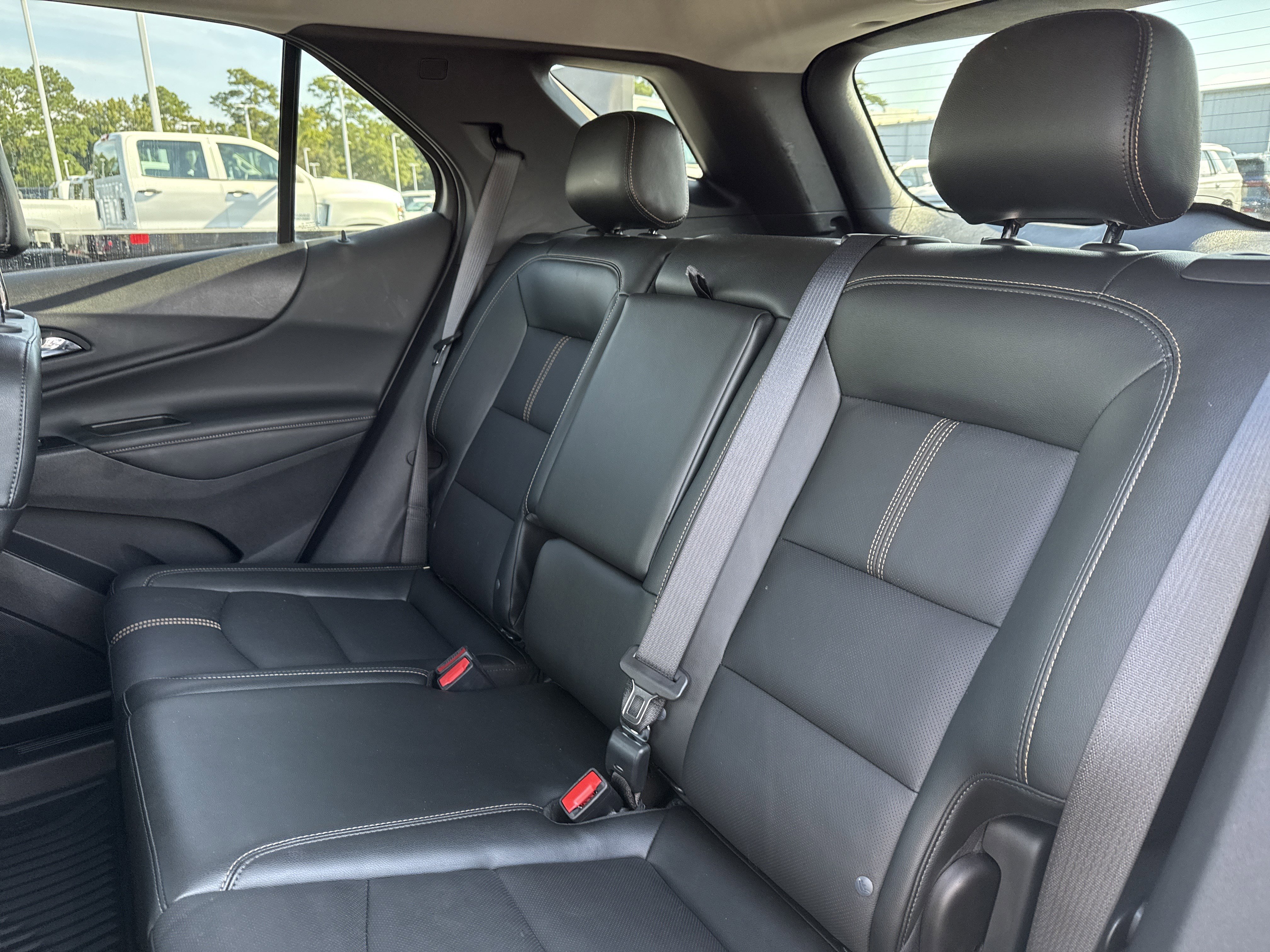 Certified 2024 Chevrolet Equinox Premier image 29