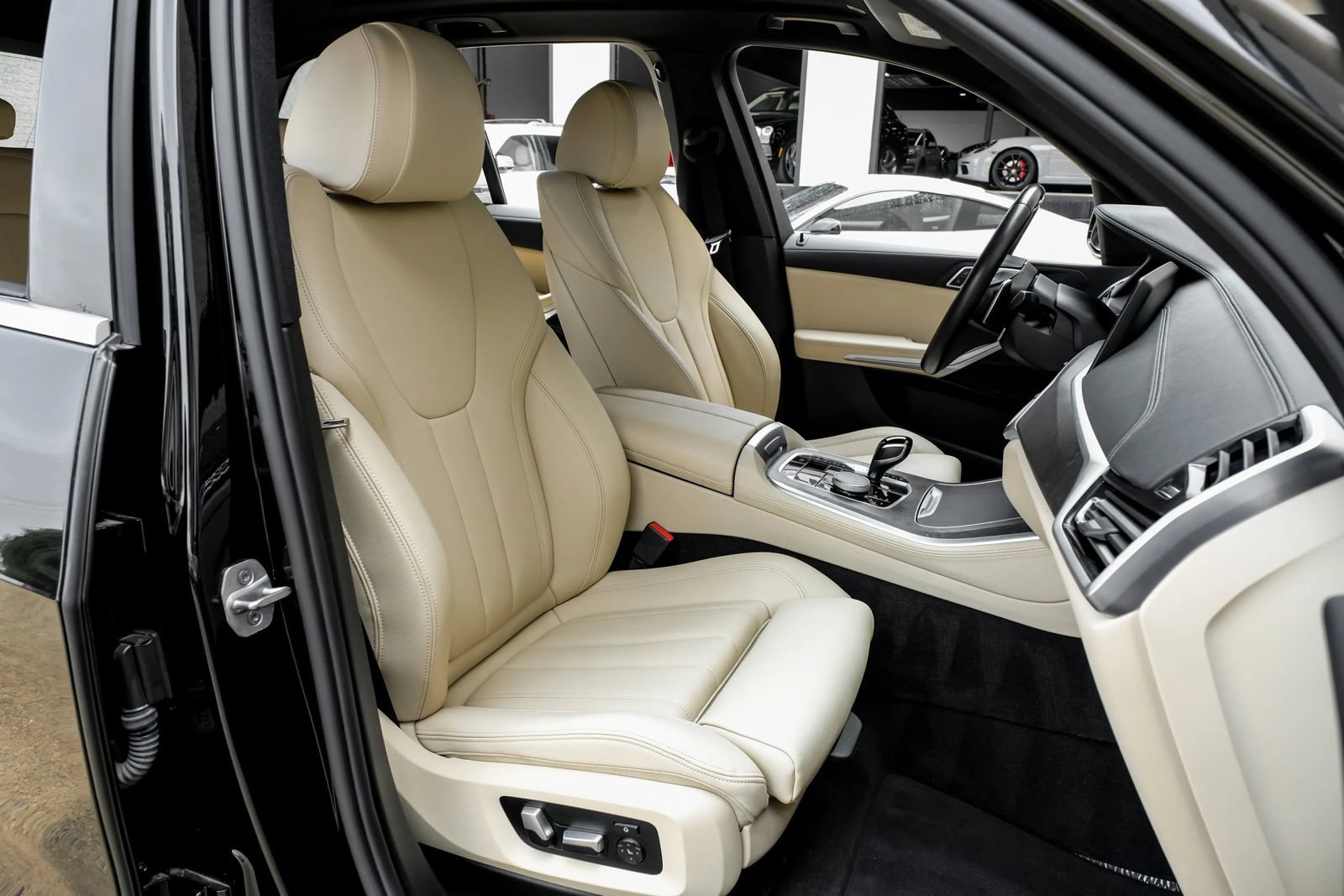 Used 2022 BMW X5 sDrive40i w/ Parking Assistance Package RWD image 29