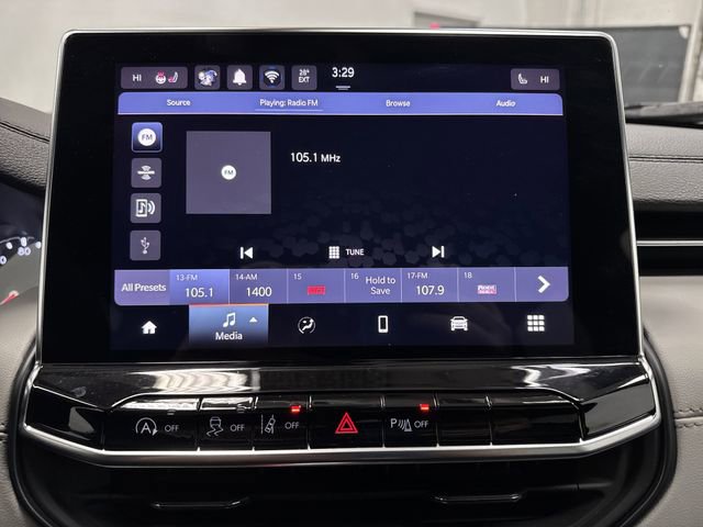 Used 2024 Jeep Compass Limited w/ Sun and Sound Group image 18