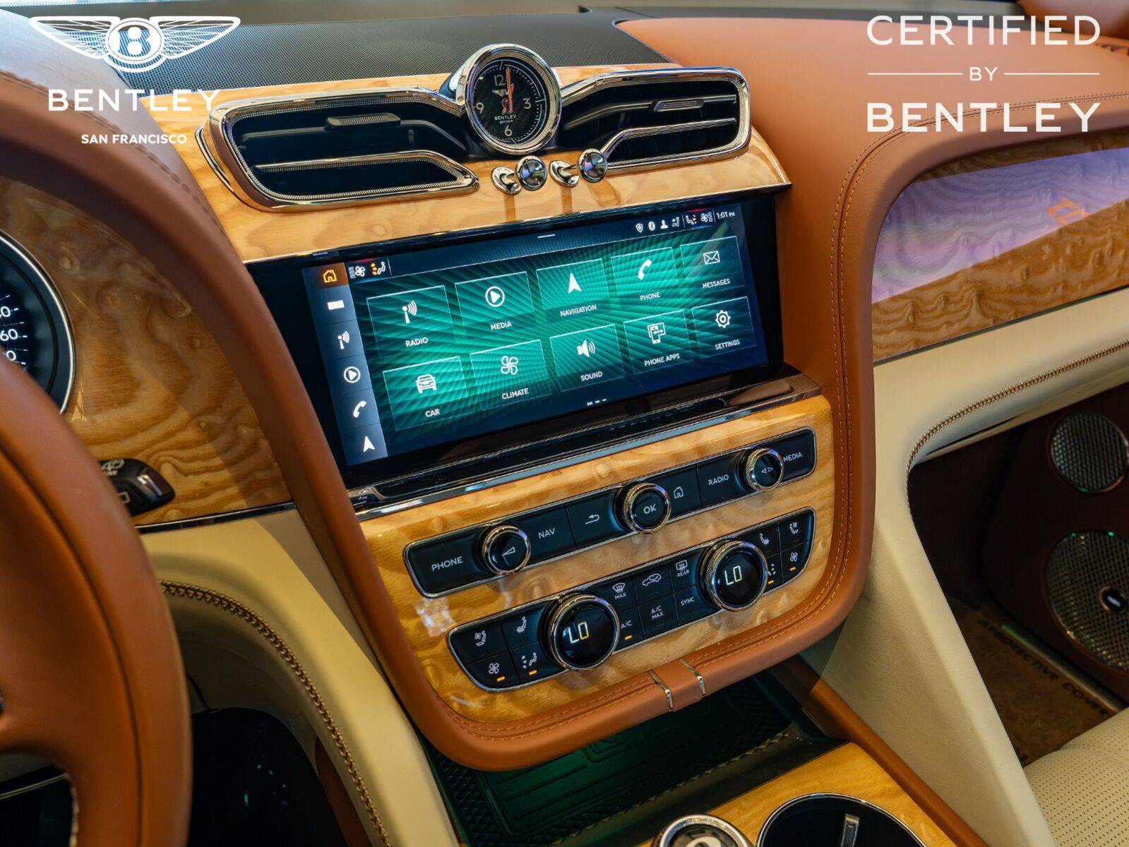 Used 2024 Bentley Bentayga AWD/4WD image 14