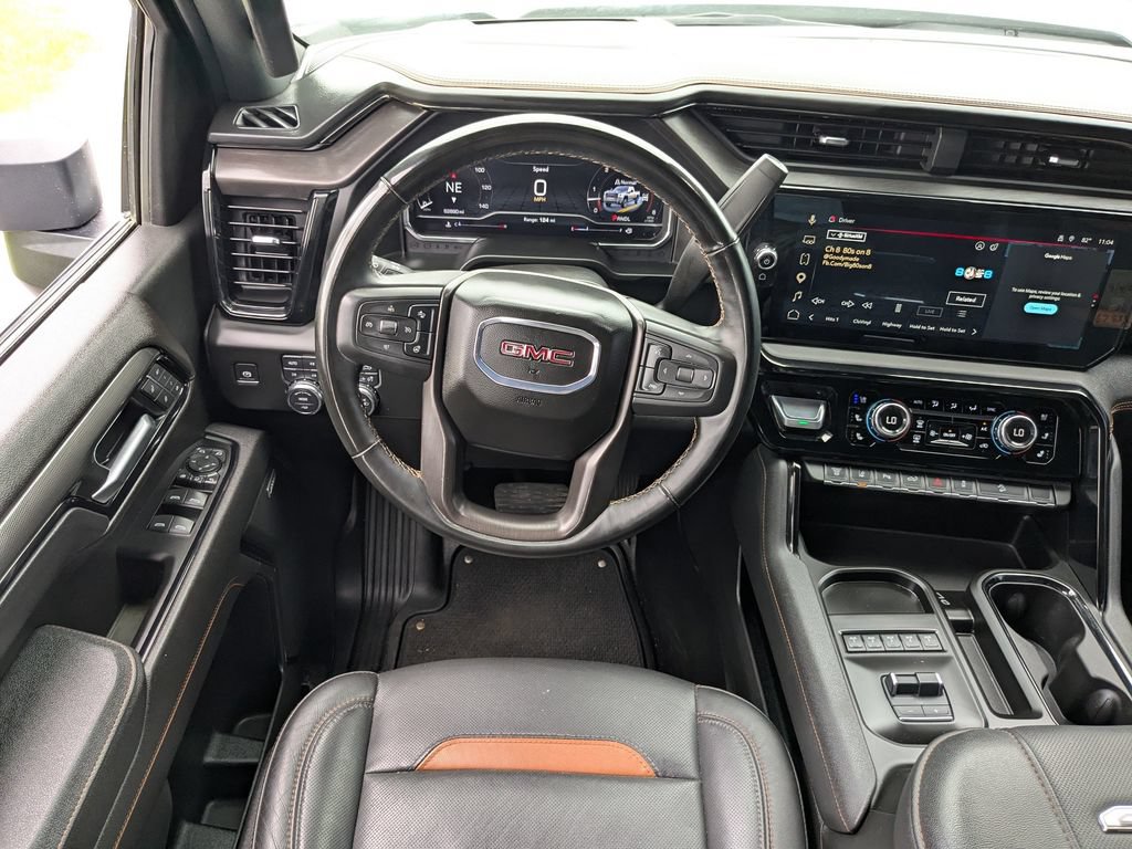 Used 2025 GMC Sierra 2500 AT4 w/ AT4 Premium Plus Package AWD/4WD image 16