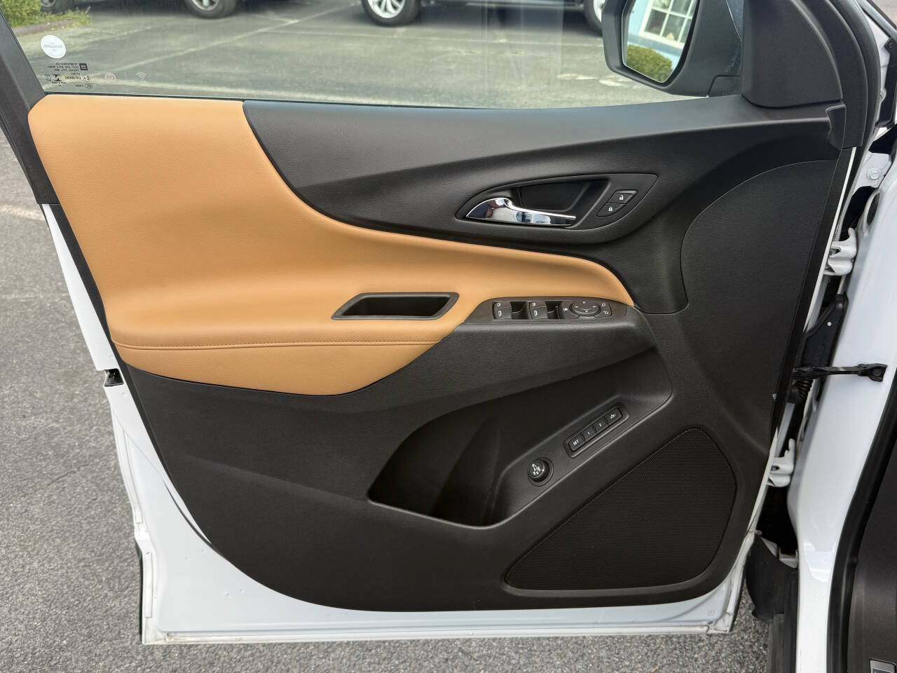 Used 2020 Chevrolet Equinox Premier AWD/4WD image 9