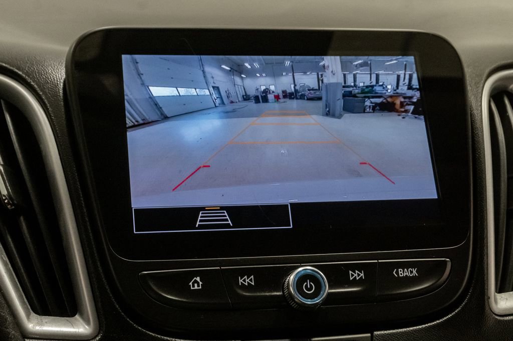 Used 2023 Chevrolet Malibu LT image 19