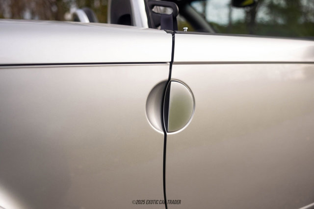 Used 2005 Chevrolet SSR w/ Preferred Equipment Group image 80