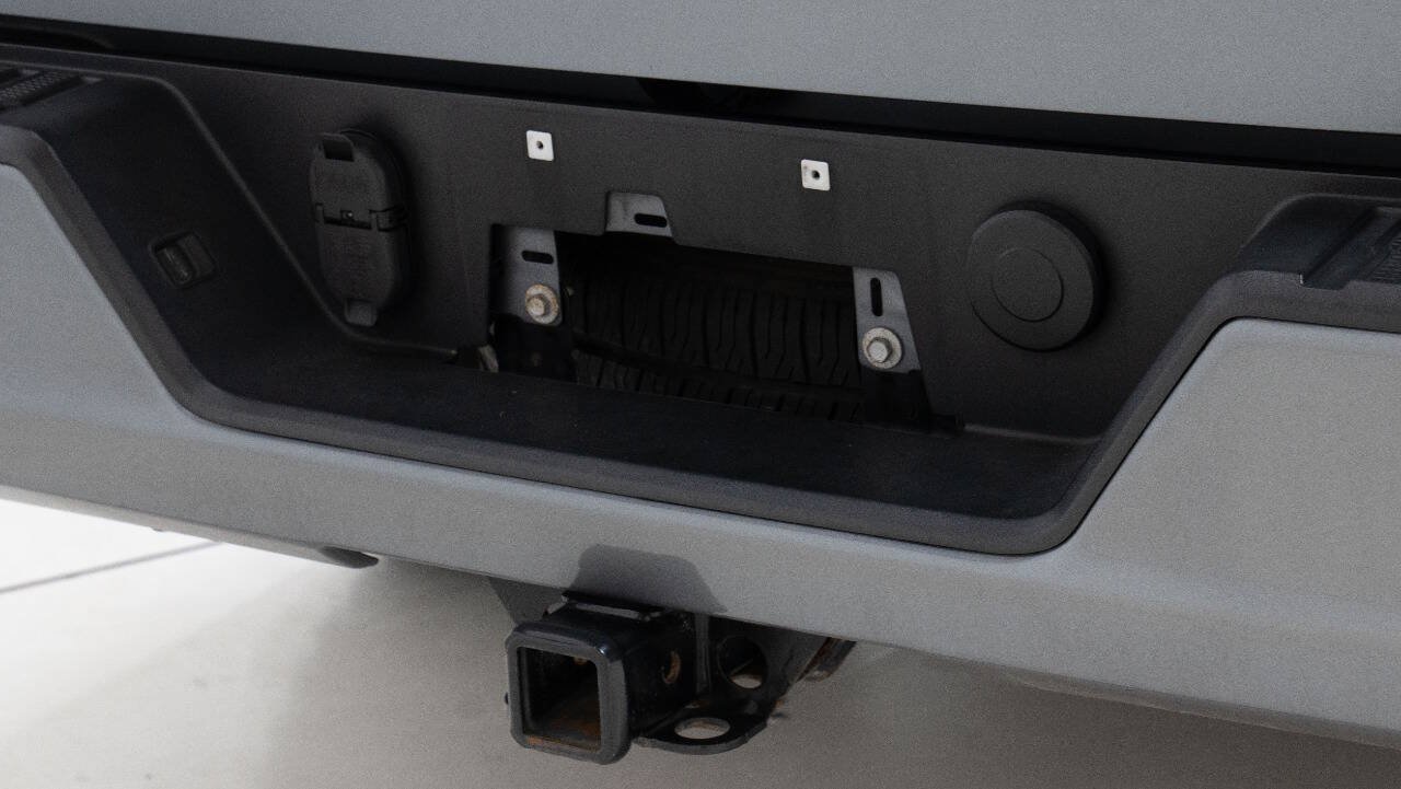 Used 2021 Chevrolet Silverado 1500 Custom w/ LPO, Dark Essentials Package RWD image 19
