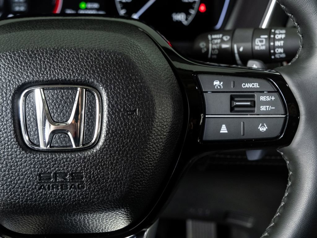 Used 2025 Honda Pilot EX-L image 10