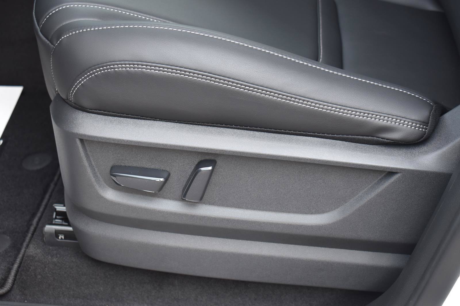 New 2026 Nissan Armada SV RWD image 28