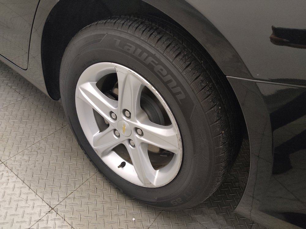 Used 2022 Chevrolet Malibu LT FWD image 31