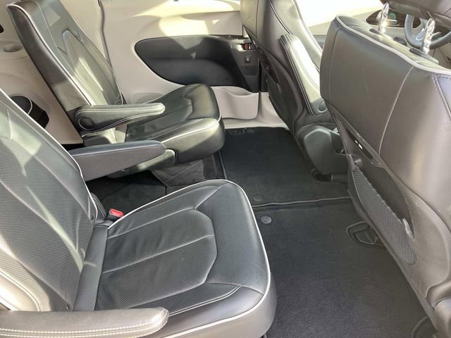 Used 2024 Chrysler Pacifica Limited image 21