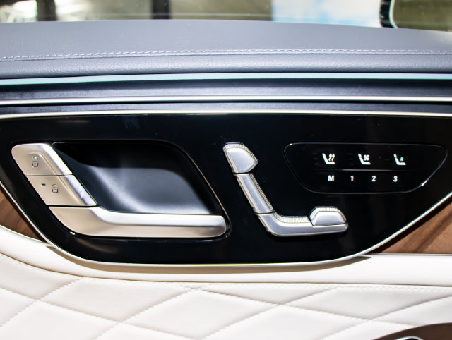 New 2027 Mercedes-Benz S 580 4MATIC Sedan image 14