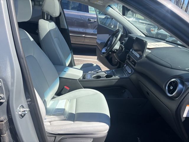 Used 2023 Hyundai Kona Limited w/ Cargo Package image 11