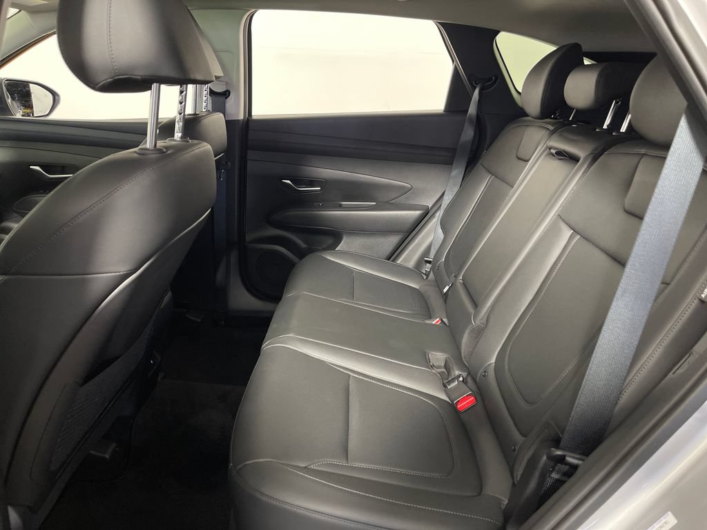 Certified 2025 Hyundai Tucson SEL AWD/4WD image 13