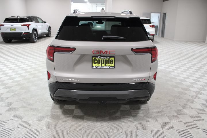 New 2026 GMC Terrain AT4 AWD/4WD image 10