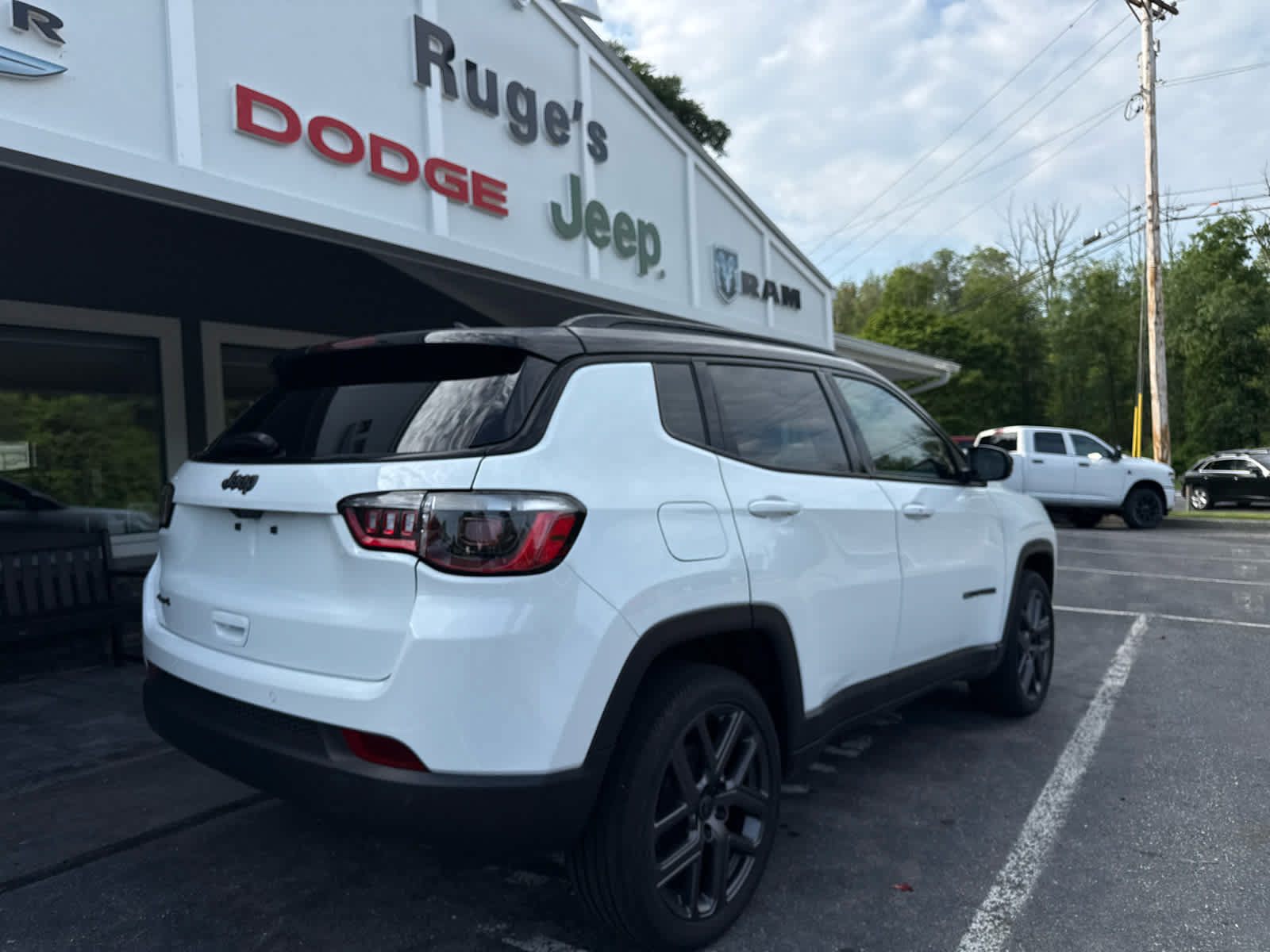 New 2026 Jeep Compass Limited AWD/4WD image 3