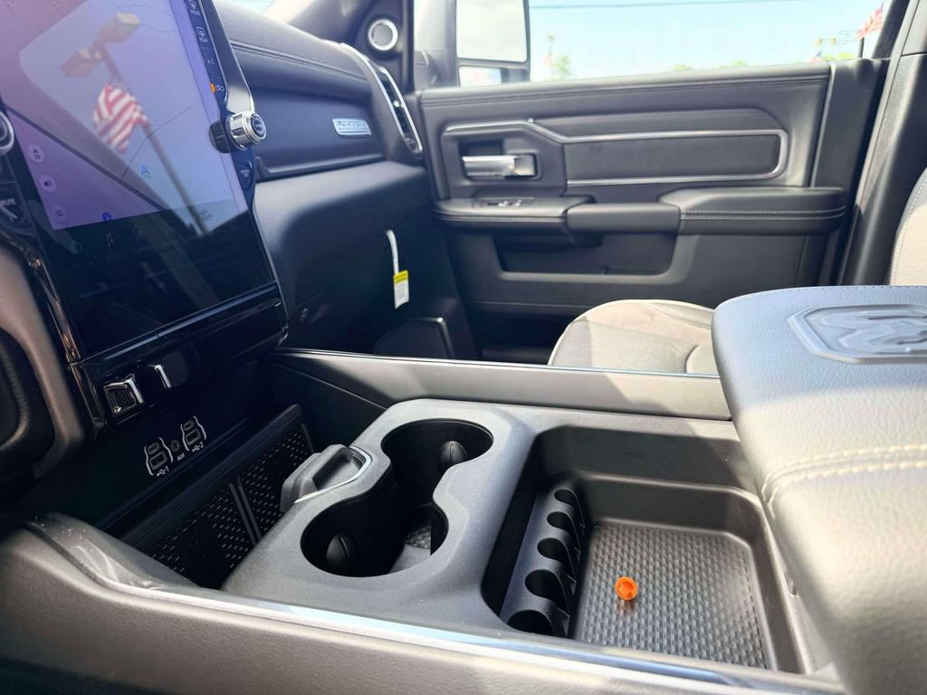 New 2026 RAM 2500 Laramie AWD/4WD image 22