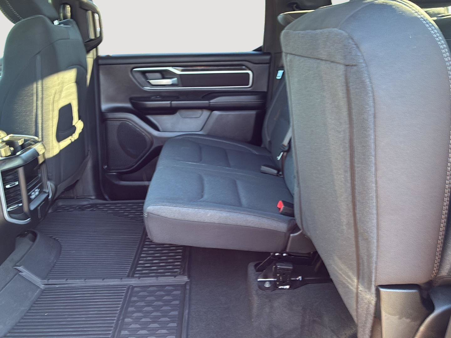 Used 2023 RAM 1500 Big Horn AWD/4WD image 28