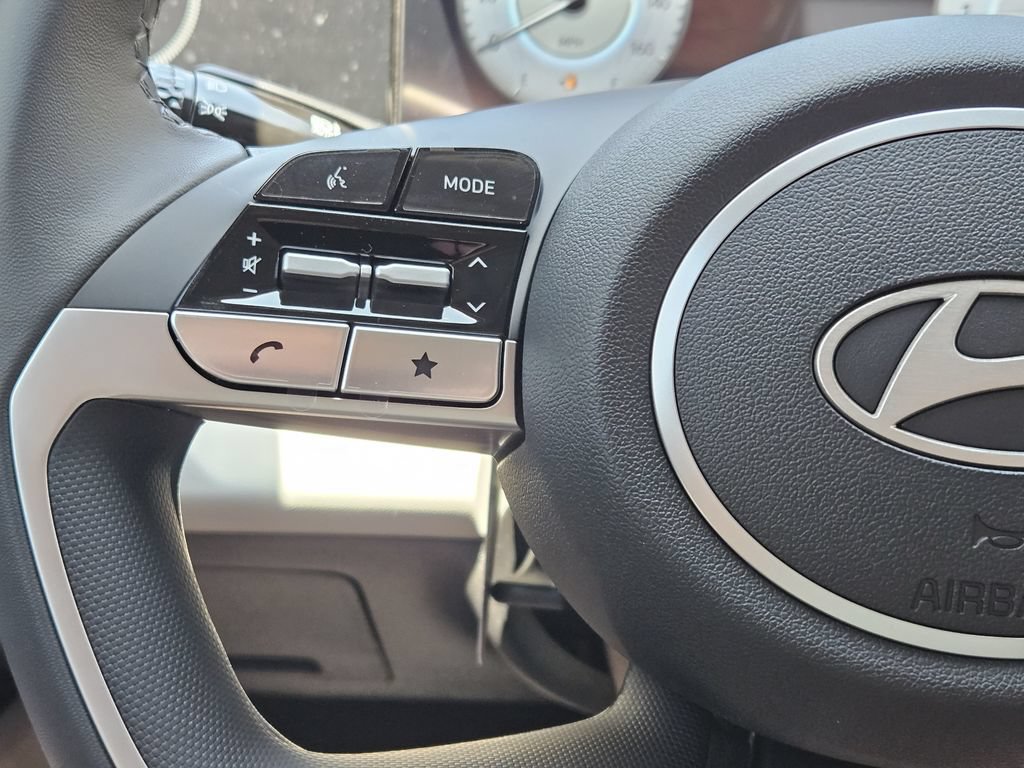 New 2026 Hyundai Elantra Limited FWD image 29